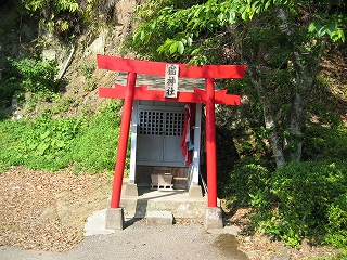 猫神社・正面